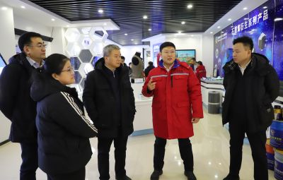 中國建設銀行黑龍江省分行黨委書記、行長王東一行到寶泰隆走訪調研